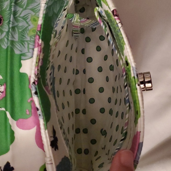 Vera Bradley Retired Pattern Handbag - Picture 5 of 6